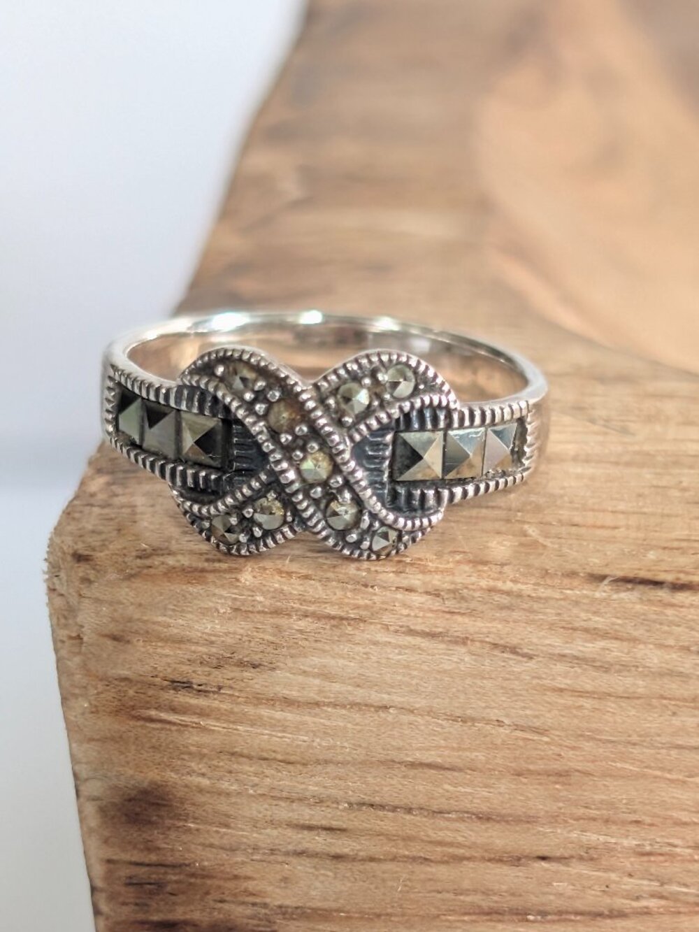 Art Deco Classic Infinity Knot Ring 925 Sterling Silver and Marcasite Size 6.5